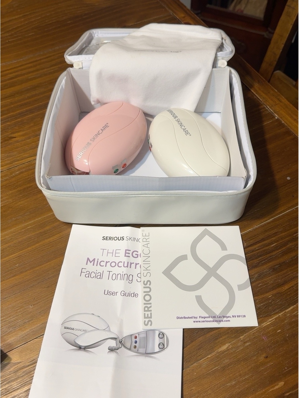 Serious Skincare EGG Microcurrent Facial Toning System Pink White Tested Case